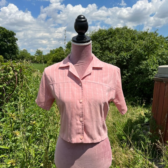 Barbie core Pink button-up - Picture 2 of 5